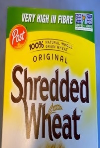 Photos of labelling on Shredded Wheat box.